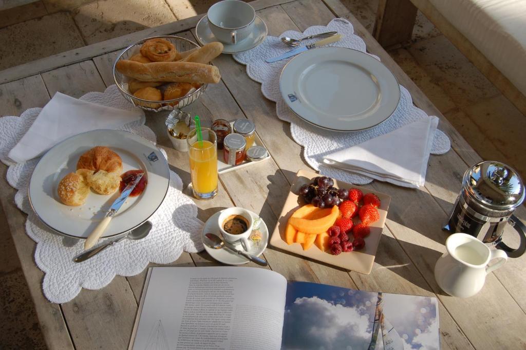 Pastis Hotel St Tropez Сен-Тропе Экстерьер фото